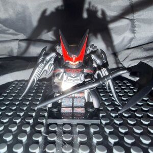 Black and Red Bat-Winged Hellbat Minifigure